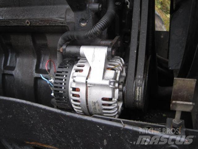 Valtra 8550 曳引機