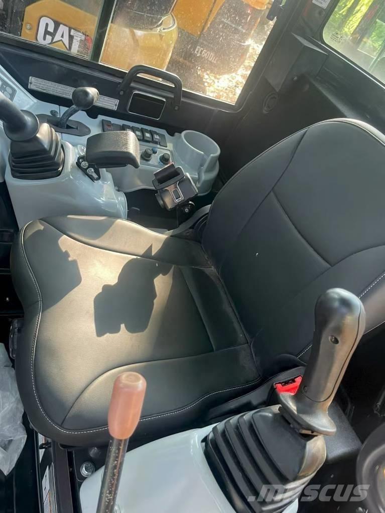 Yanmar vio35-6B 小型挖土機/掘鑿機<7t(小型挖掘機)