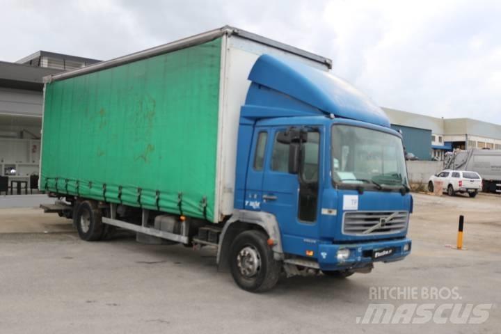 Volvo FL220 貨箱式卡車