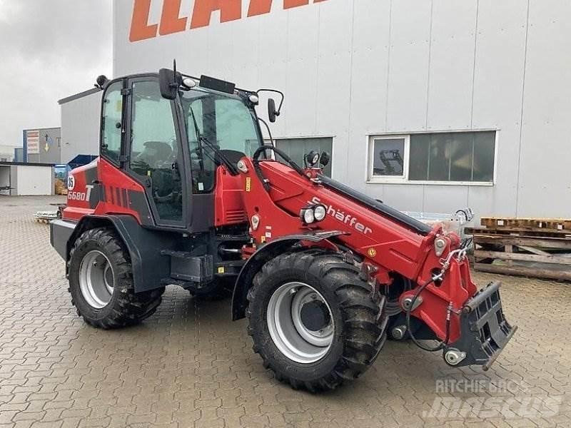 Schäffer 6680T 伸縮臂操作車
