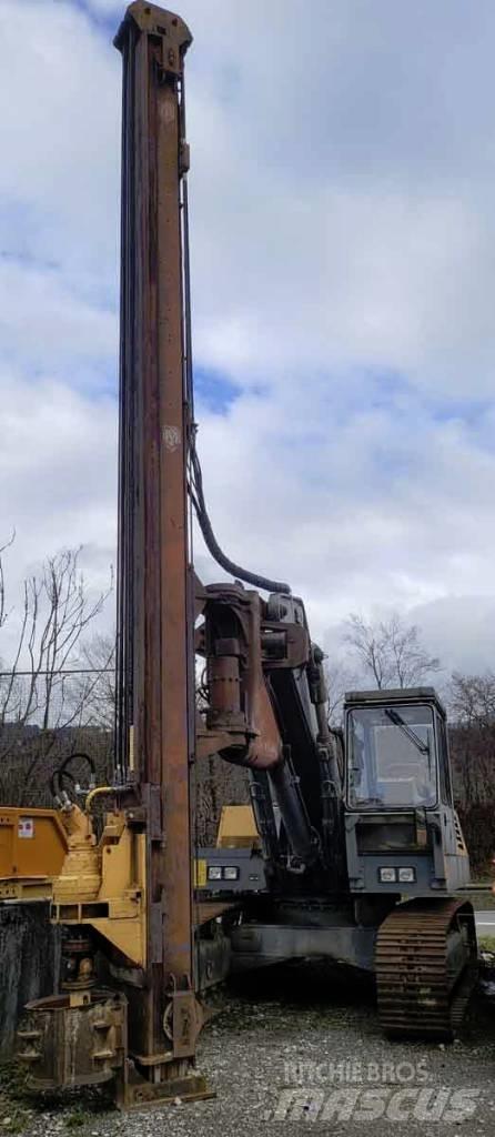 O&K RH 12 重型鑽孔機