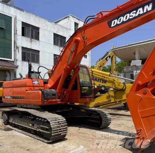 Doosan DX225LC 履帶式 挖土機/掘鑿機/挖掘機