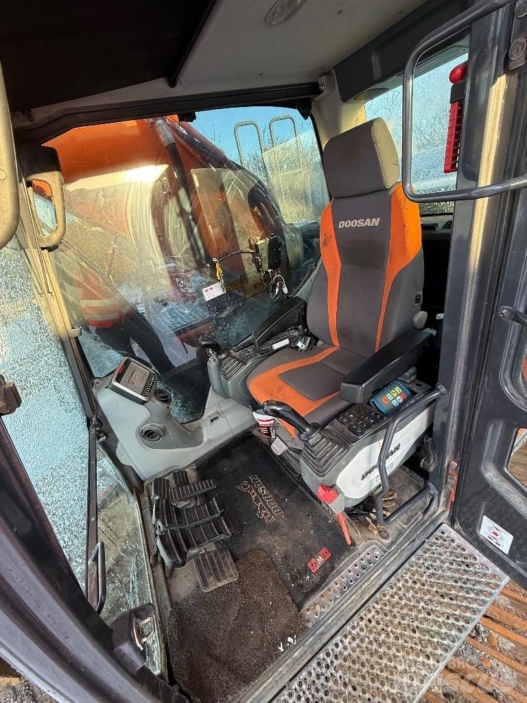 Doosan DX 300 lc 5 履帶式 挖土機/掘鑿機/挖掘機