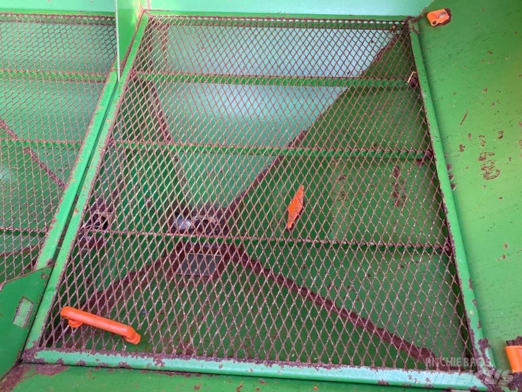 Amazone ZA-X 1402 礦物撒布機