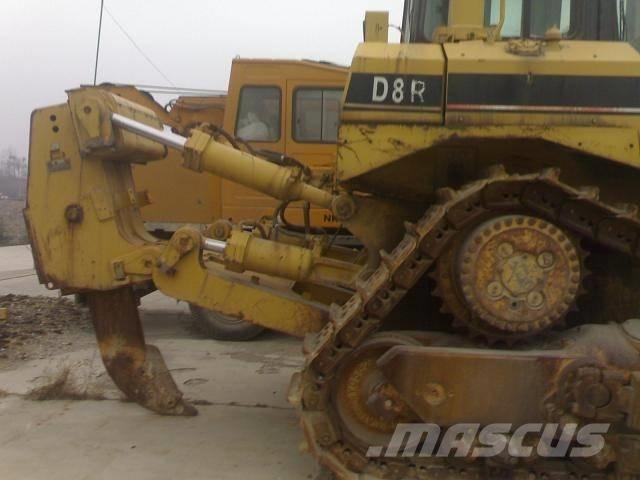 CAT D 8 R 履帶推土機