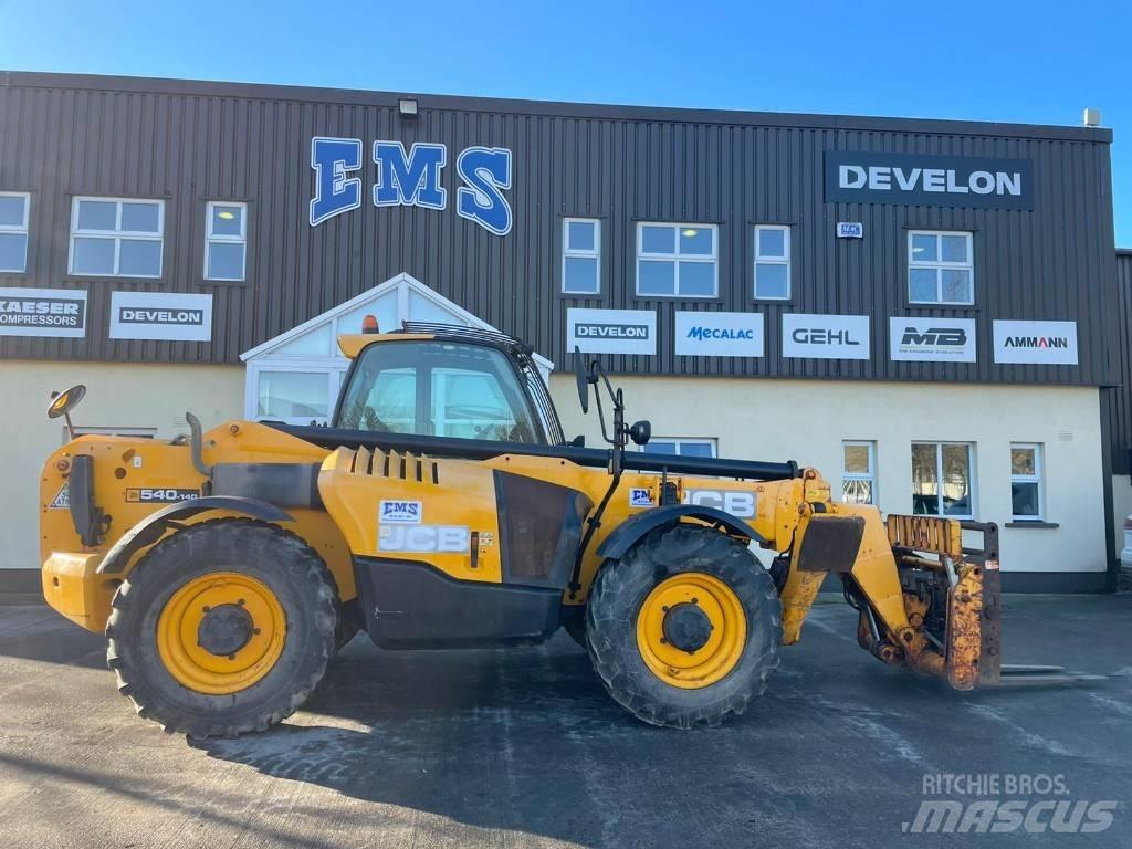 JCB 540-140 伸縮臂操作車