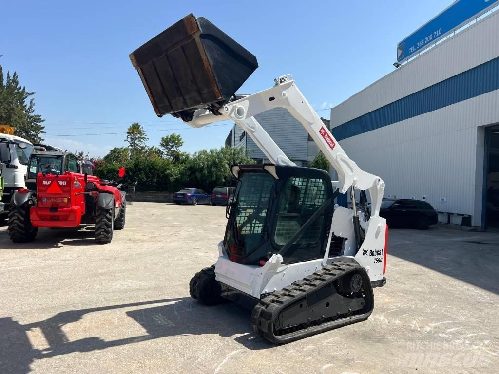 Bobcat T 590 HF 滑移轉向裝載機