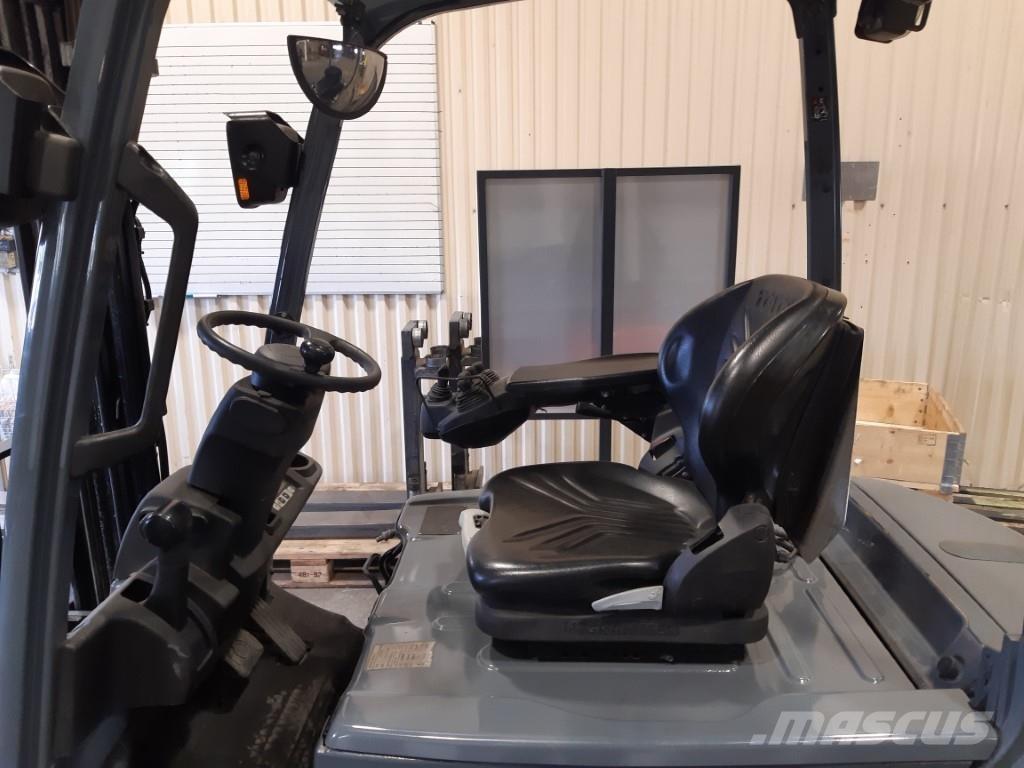 Toyota 8FBMT18 電動堆高機