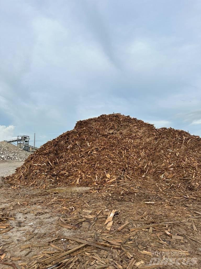 Terex TSS 390 廢棄物/回收與採石設備備件