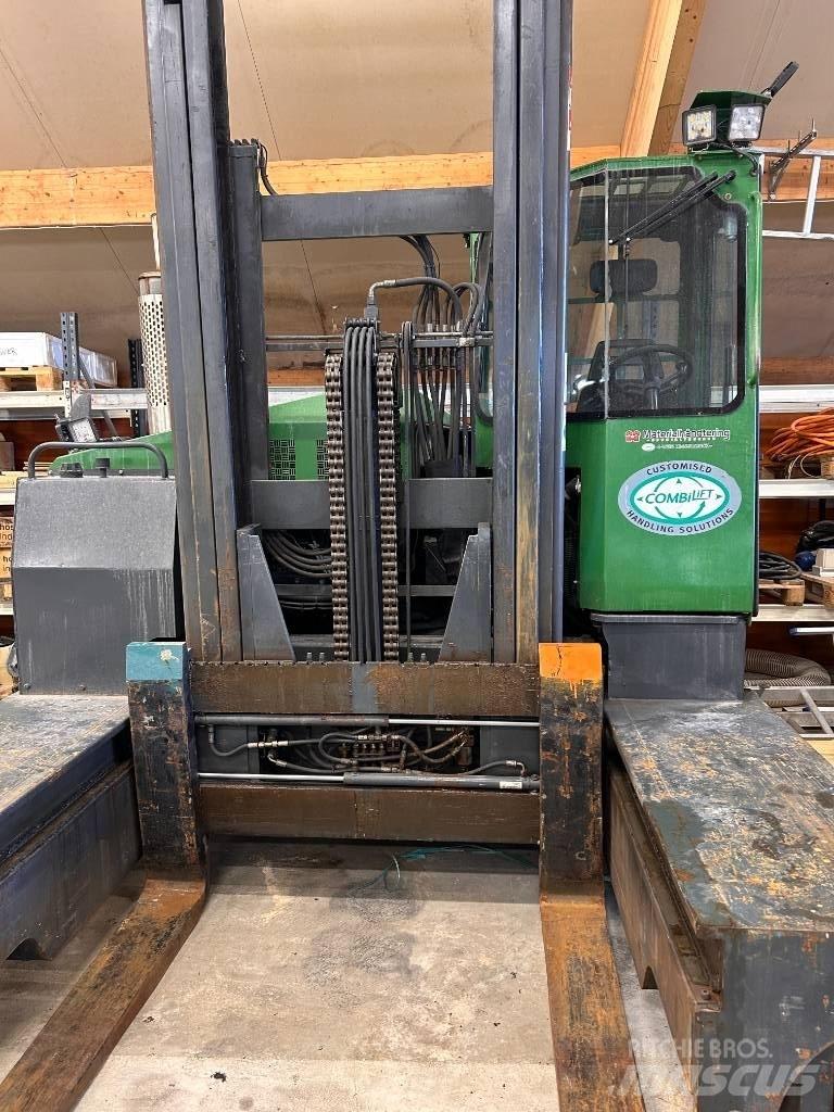 Combilift C 7000 四向前伸式堆高機(叉車)