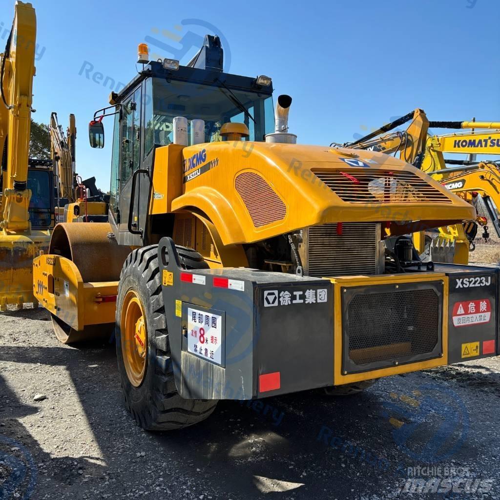 XCMG XS223J 單輪滾壓機