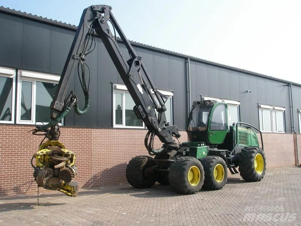 John Deere 1270E 收穫機