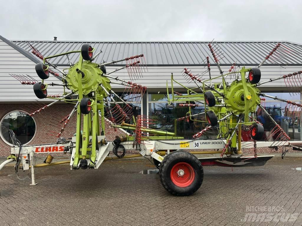 CLAAS Liner 3000 堆草機