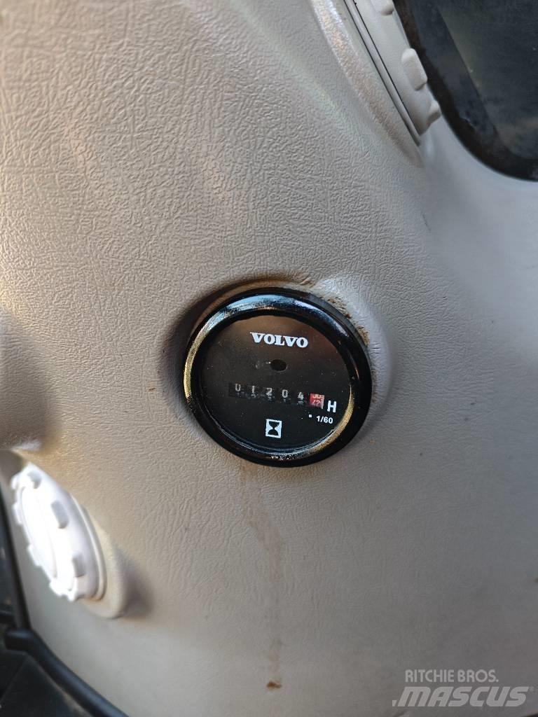Volvo EC 250 D L 履帶式 挖土機/掘鑿機/挖掘機