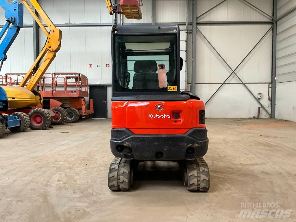 Kubota KX 027-4 小型挖土機/掘鑿機<7t(小型挖掘機)