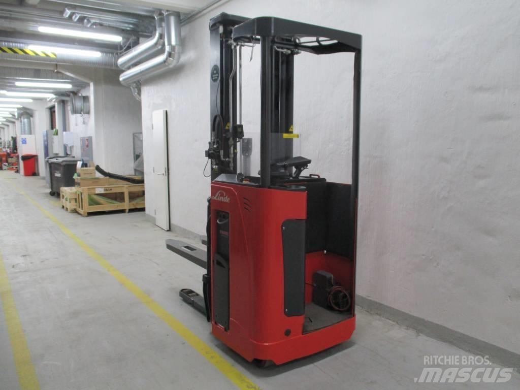 Linde L1600 ttfys 自走式堆積機