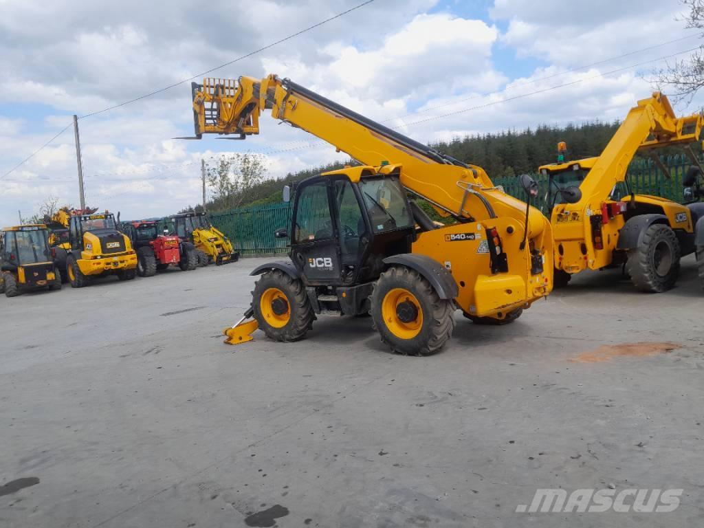 JCB 540-140 Hi-Viz 農業用伸縮臂裝載機