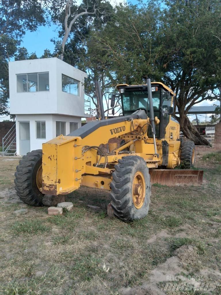 Volvo G 930 平土機