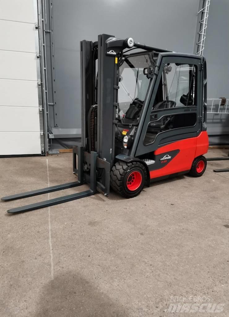 Linde E35L-01 電動堆高機