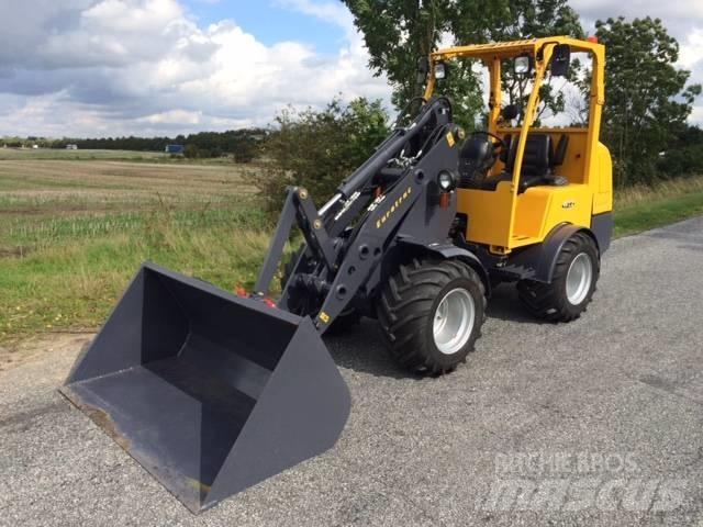 Eurotrac W12 小型裝載機