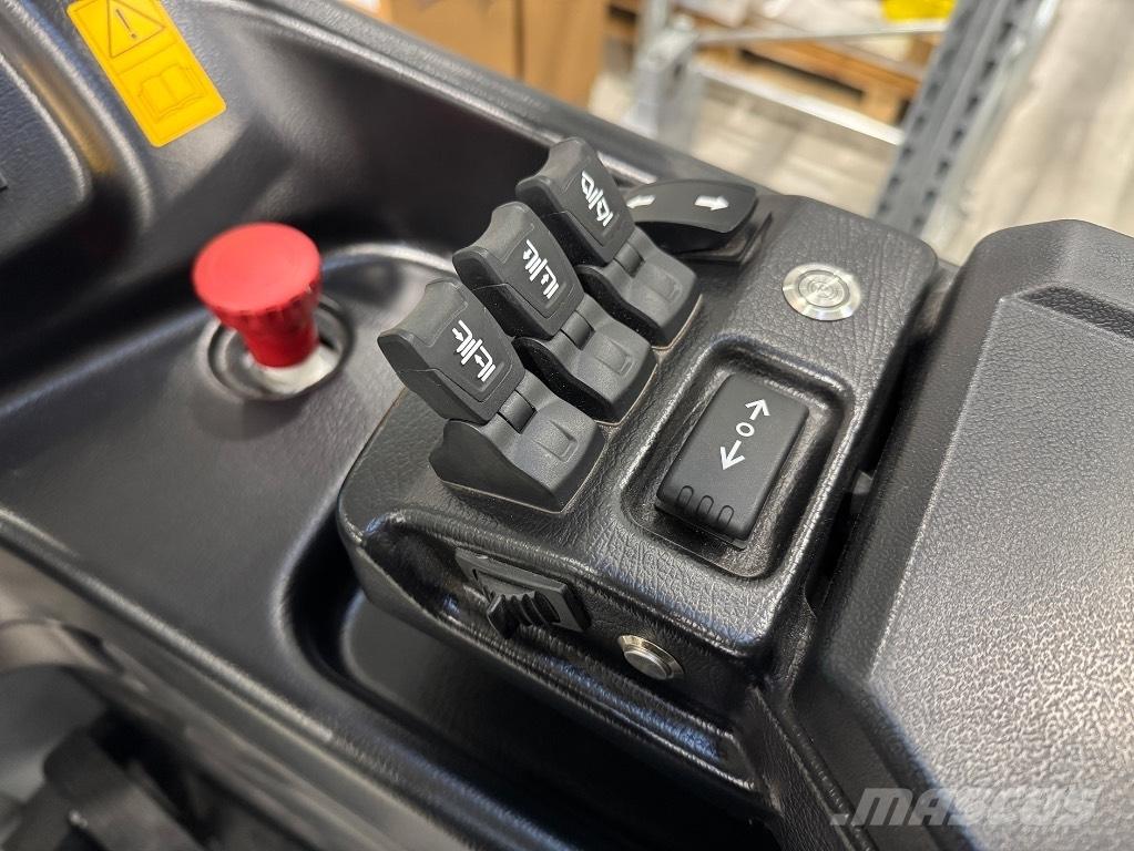 Fork AMG20-80 自走式堆積機