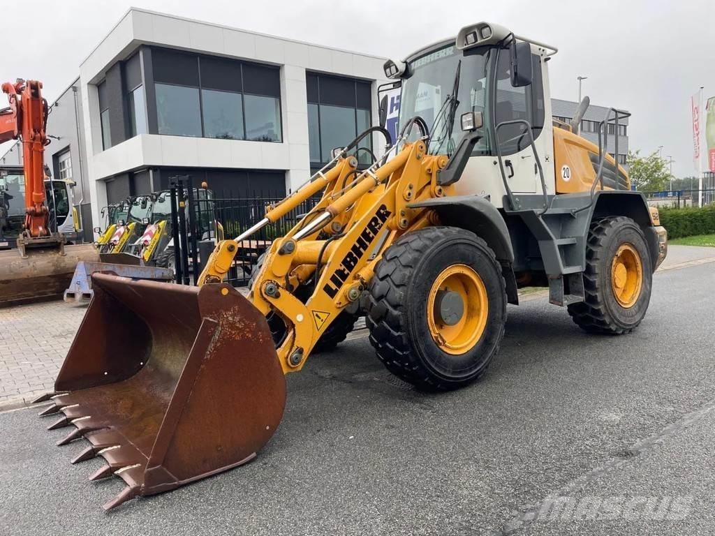 Liebherr L524 輪胎式裝載機