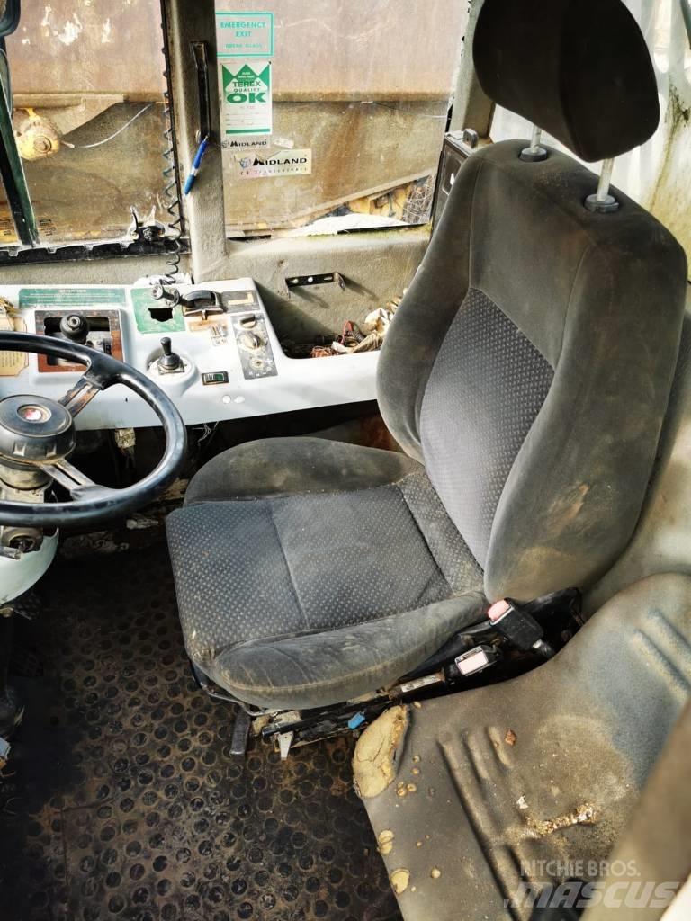 Terex TA 25 鉸接式起吊車