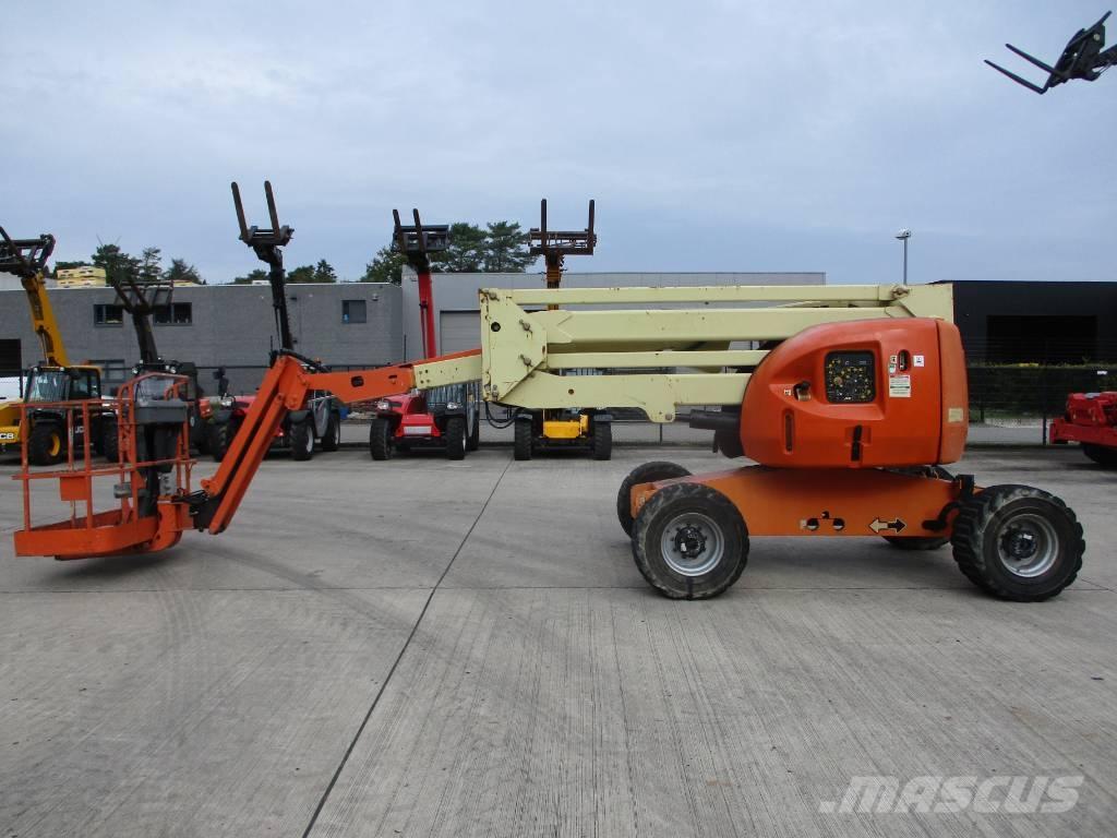 JLG 510 AJ (947) 緊湊型自走式伸縮臂式升降機