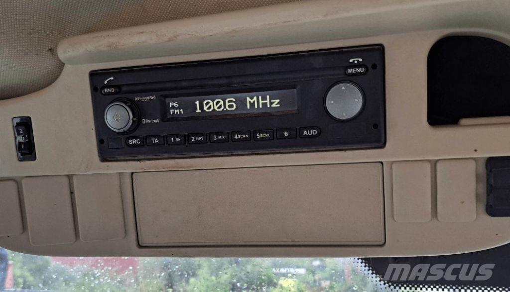 John Deere 6250R 曳引機