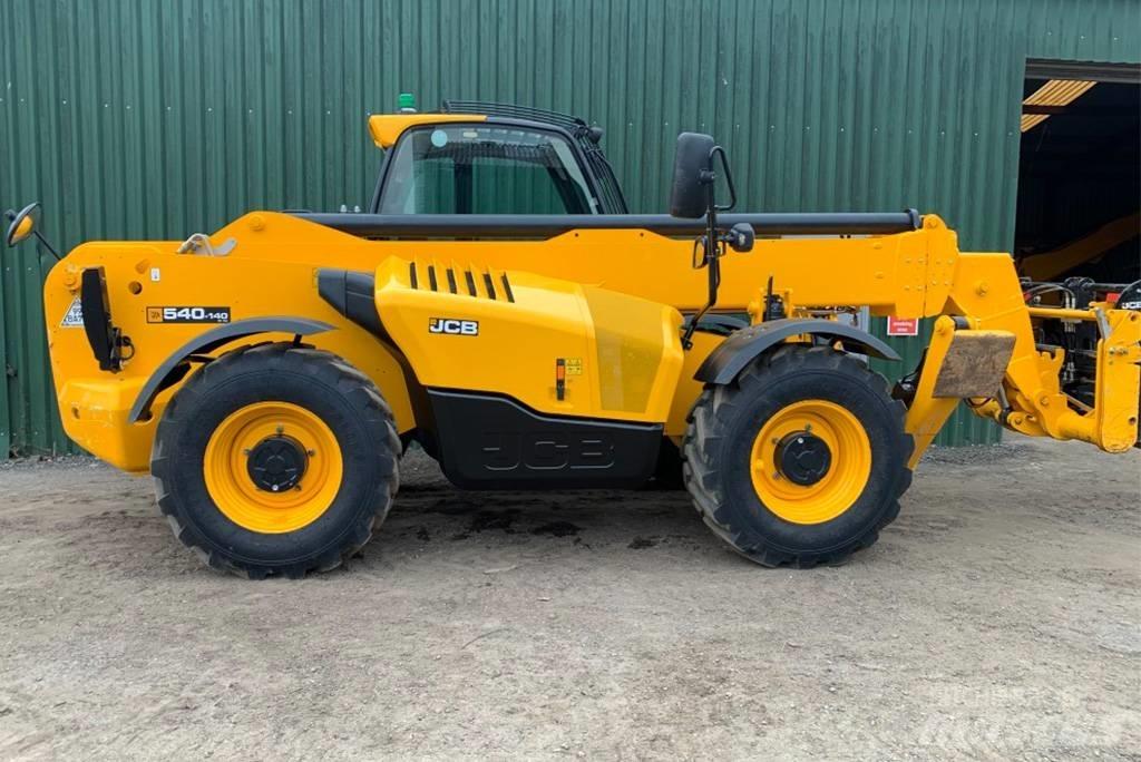 JCB 540-140 伸縮臂操作車