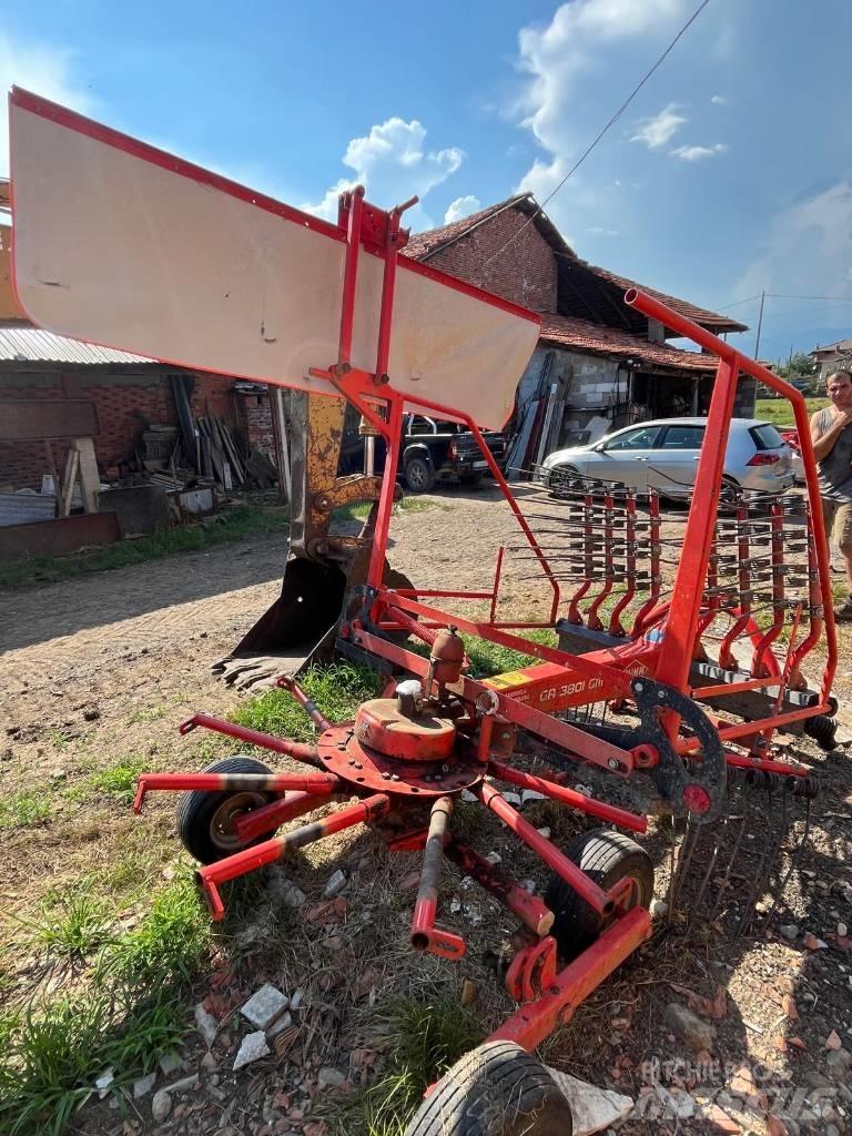 Kuhn GA3801 GM 耙與翻草機