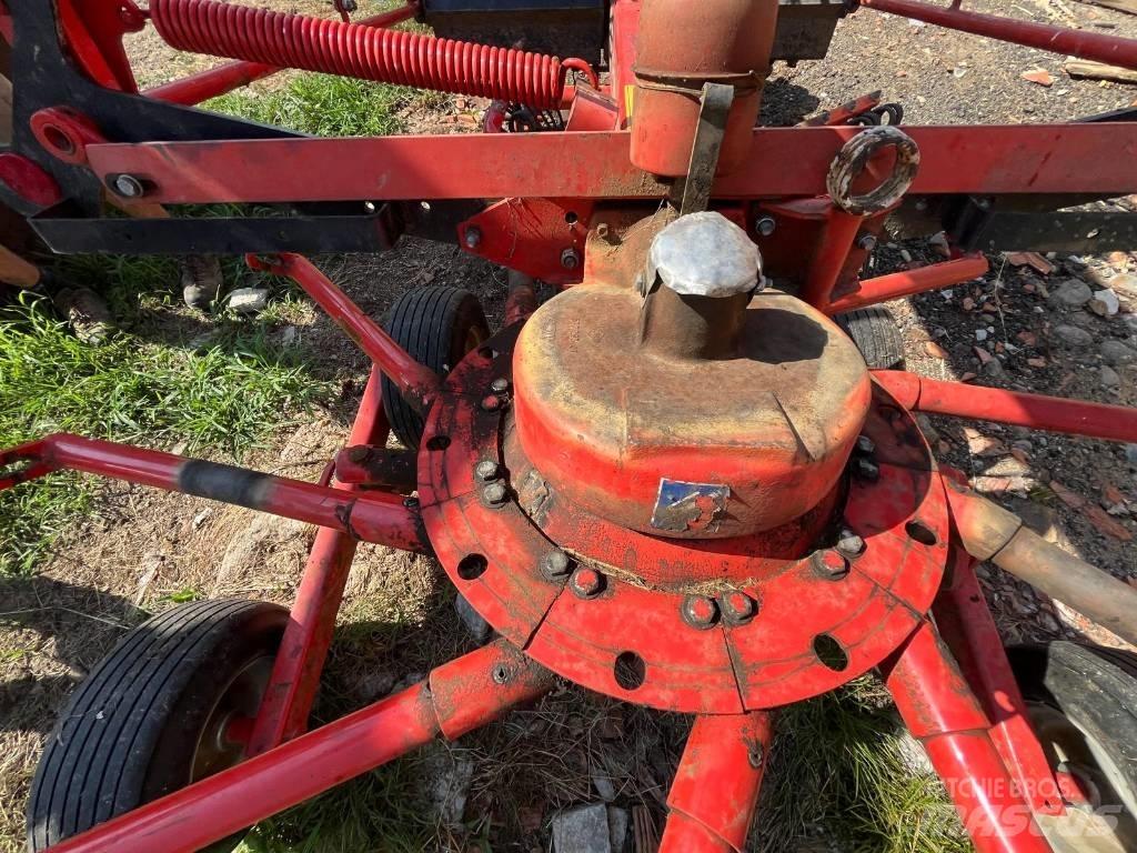 Kuhn GA3801 GM 耙與翻草機