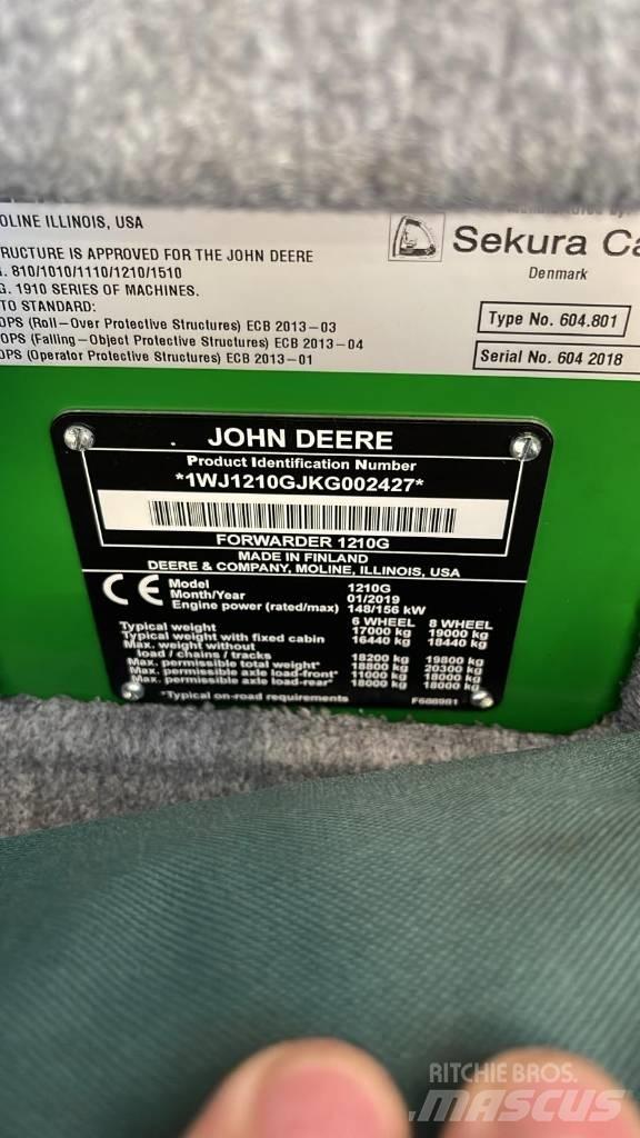 John Deere 1210G 集運機