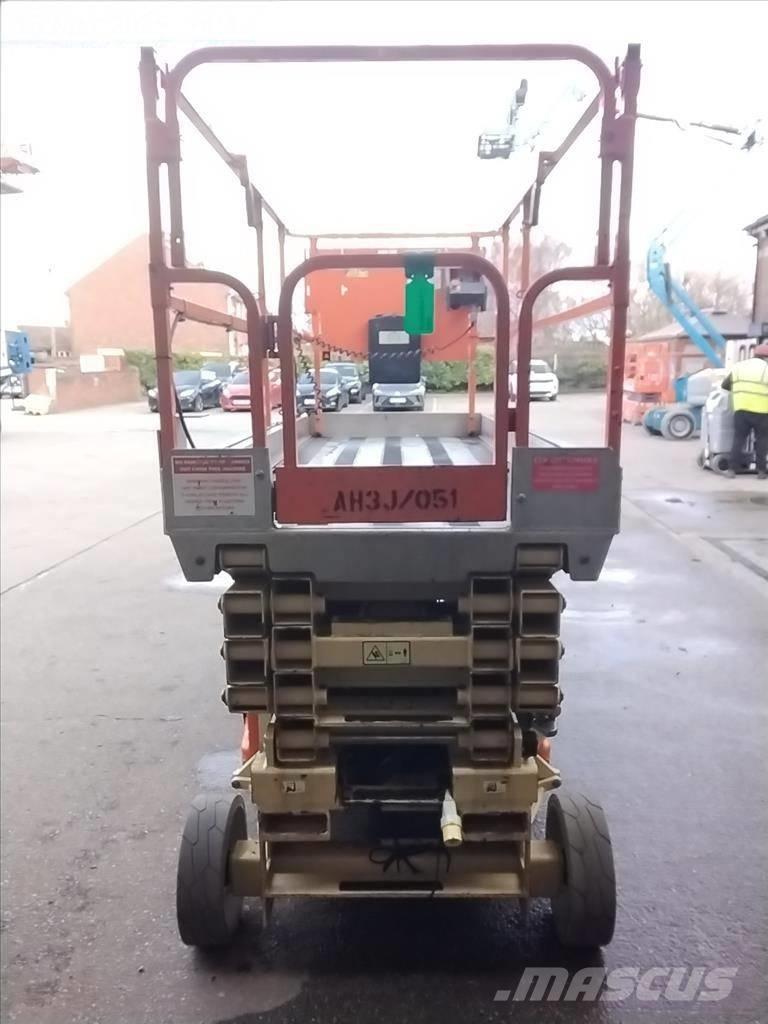 JLG 2646 ES 剪式升降機