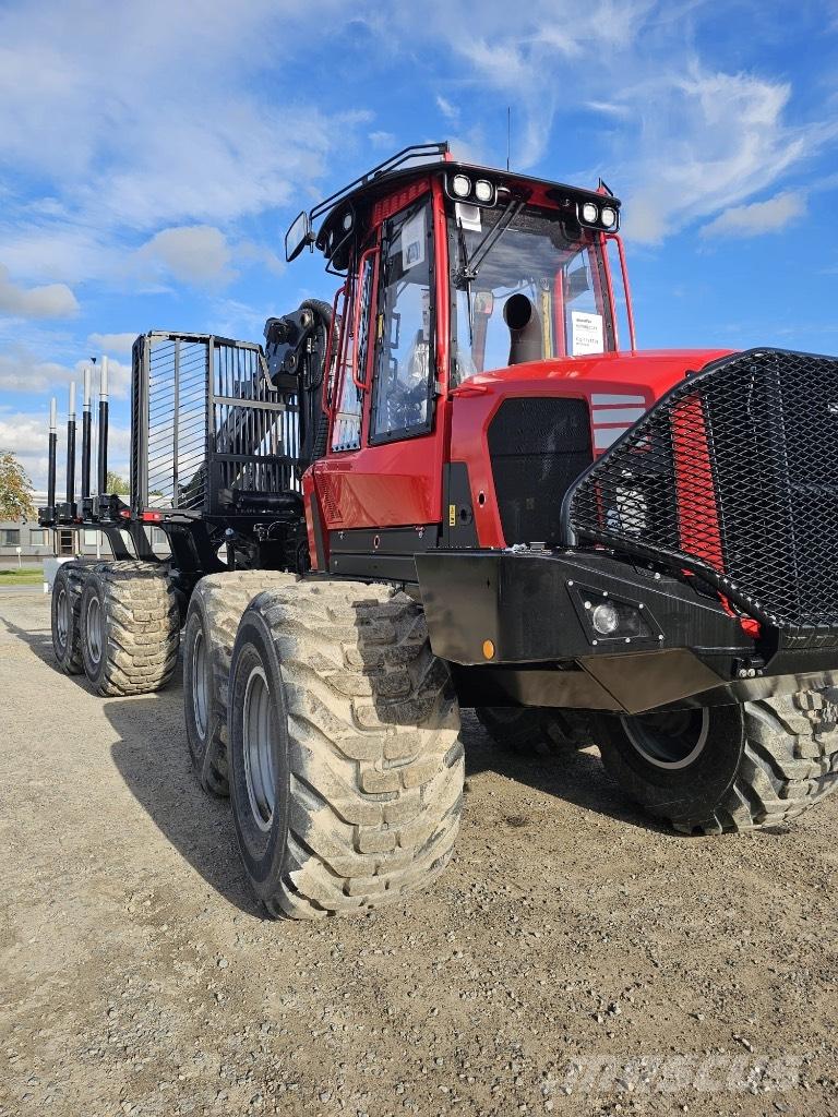 Komatsu 895 集運機
