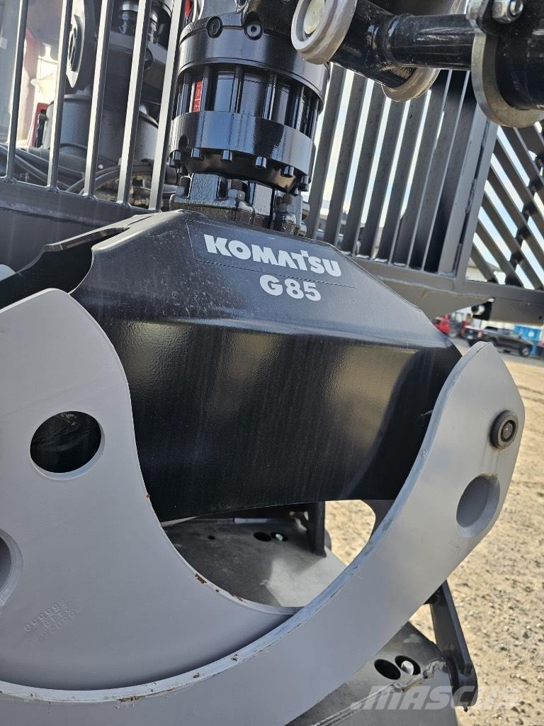 Komatsu 895 集運機