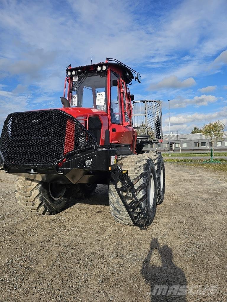 Komatsu 895 集運機