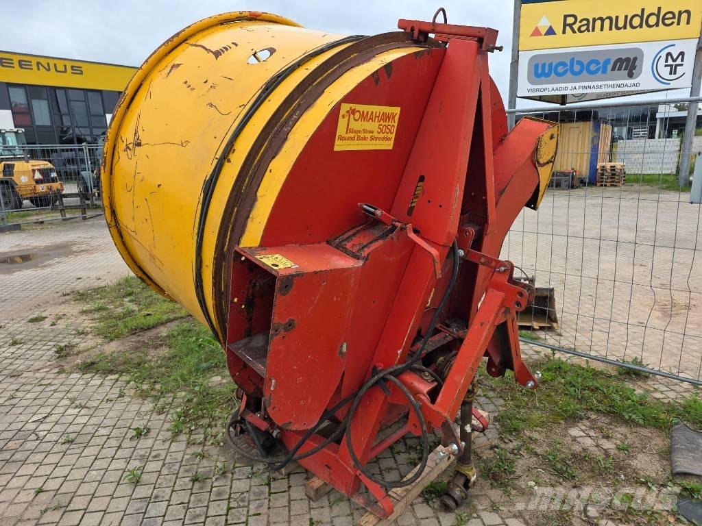 TEAGLE TOMAHAWK 5050 草捆撕碎機、切割機、拆袋機
