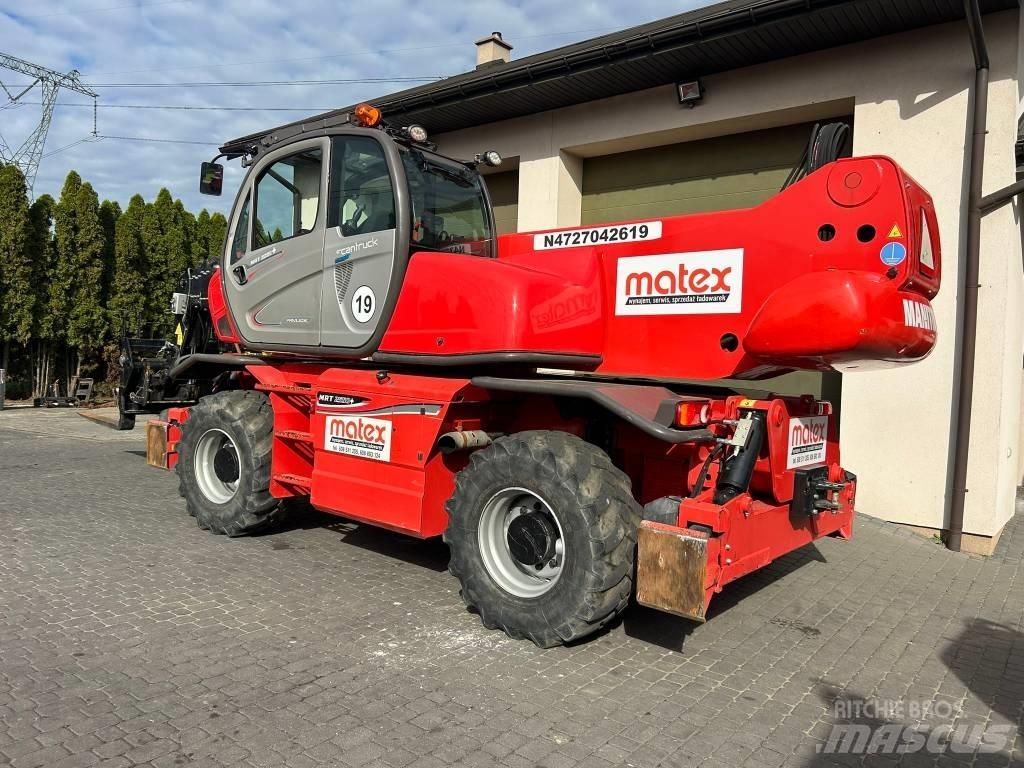 Manitou MRT2550 伸縮臂操作車