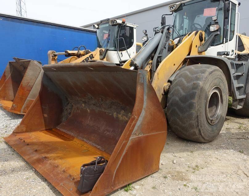 Liebherr L 566 輪胎式裝載機