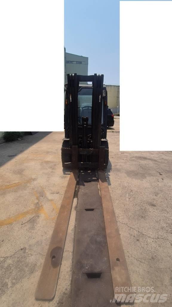 Hyundai D30 堆高機(叉車)-其他