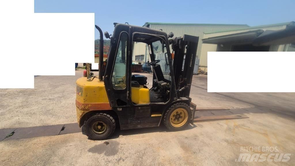 Hyundai D30 堆高機(叉車)-其他