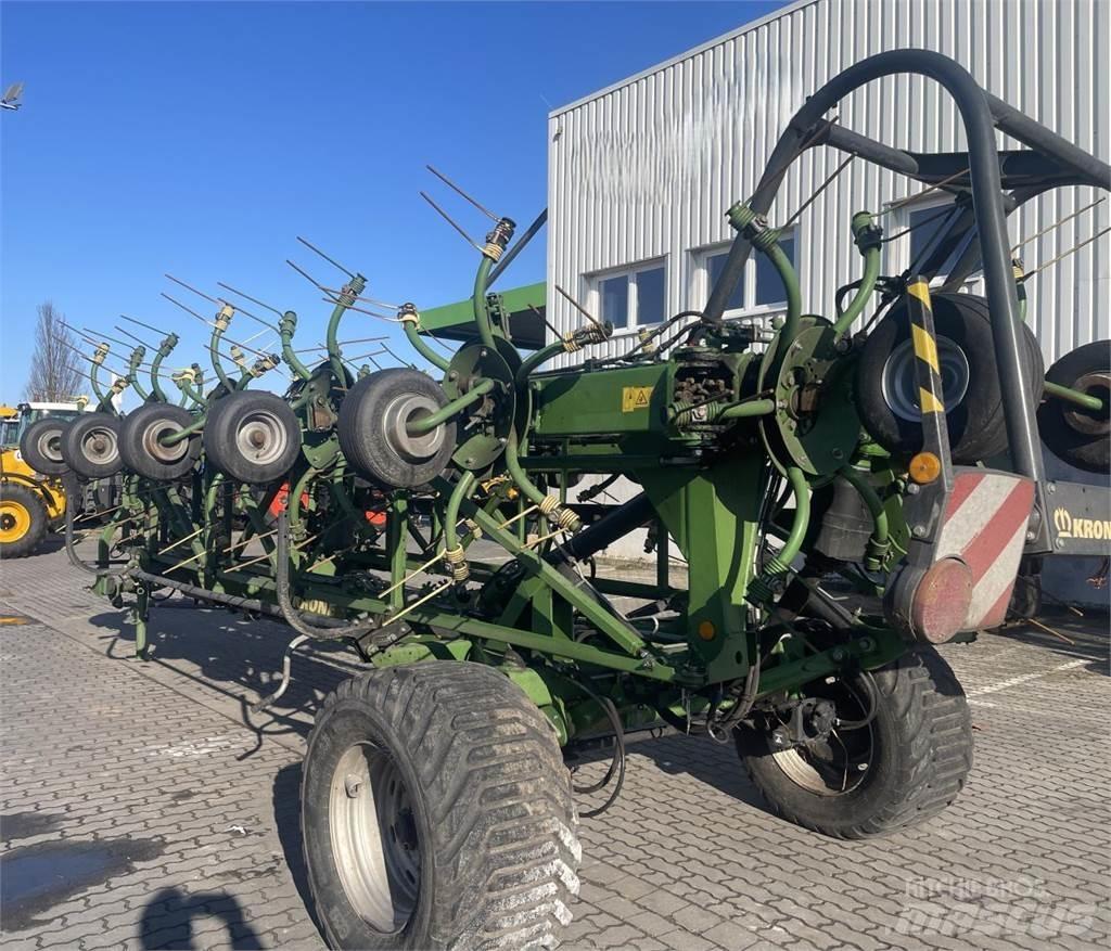 Krone KWT 2000 耙與翻草機