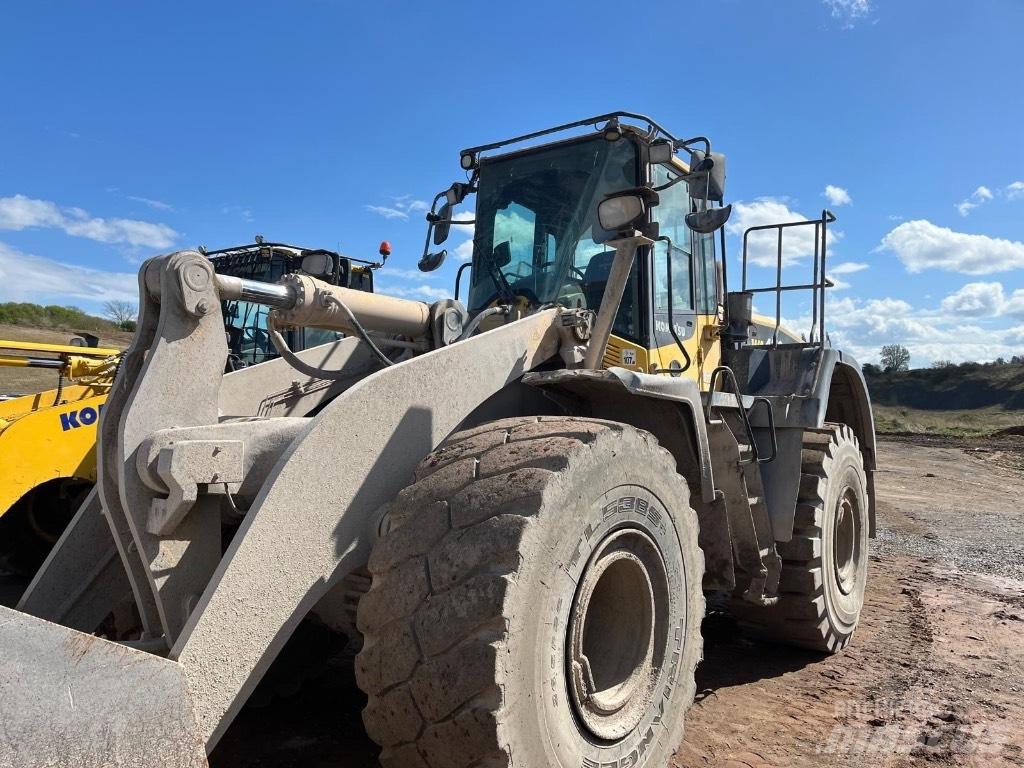 Komatsu WA 470 輪胎式裝載機