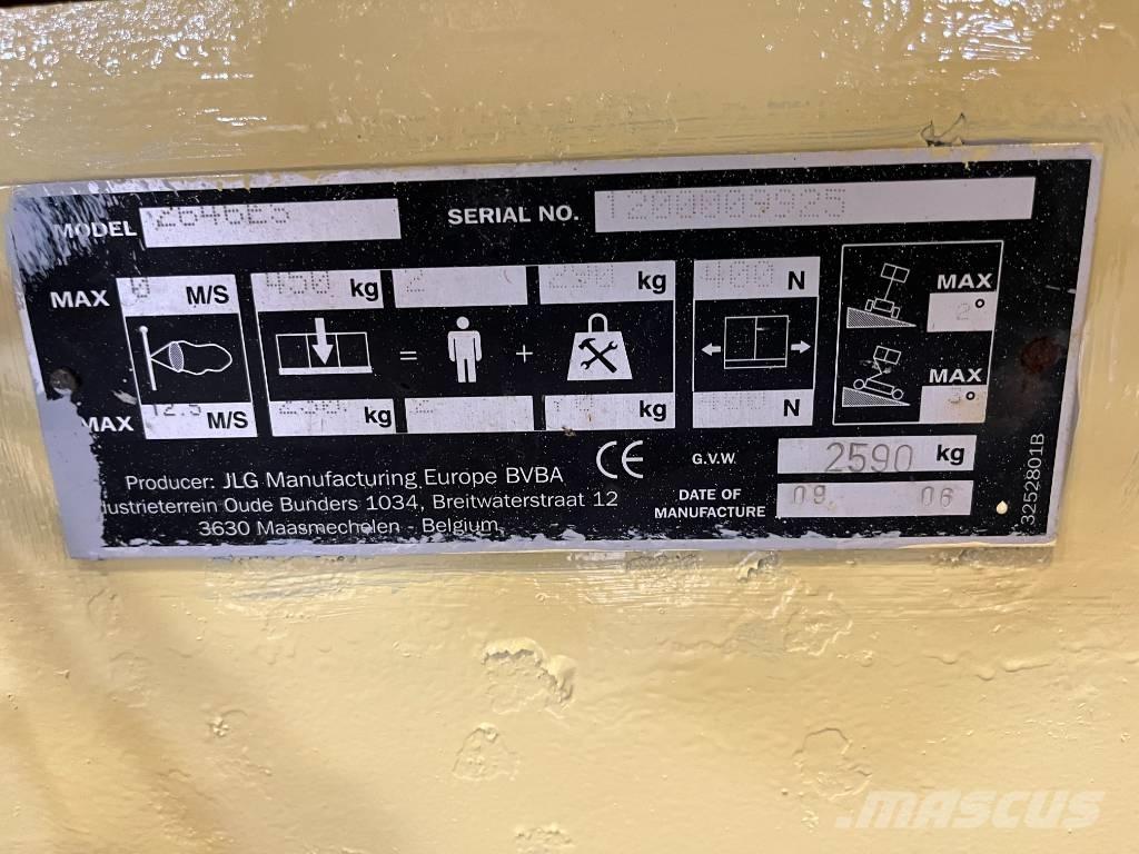 JLG 2646 ES 剪式升降機