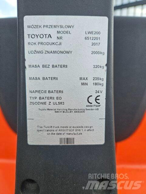 BT LWE200 行走控制式堆積機