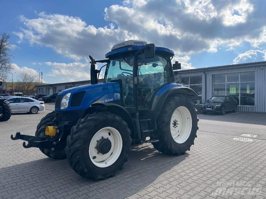 New Holland T 6040 曳引機