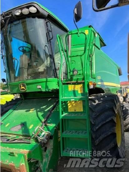 John Deere C 670 聯合收穫機