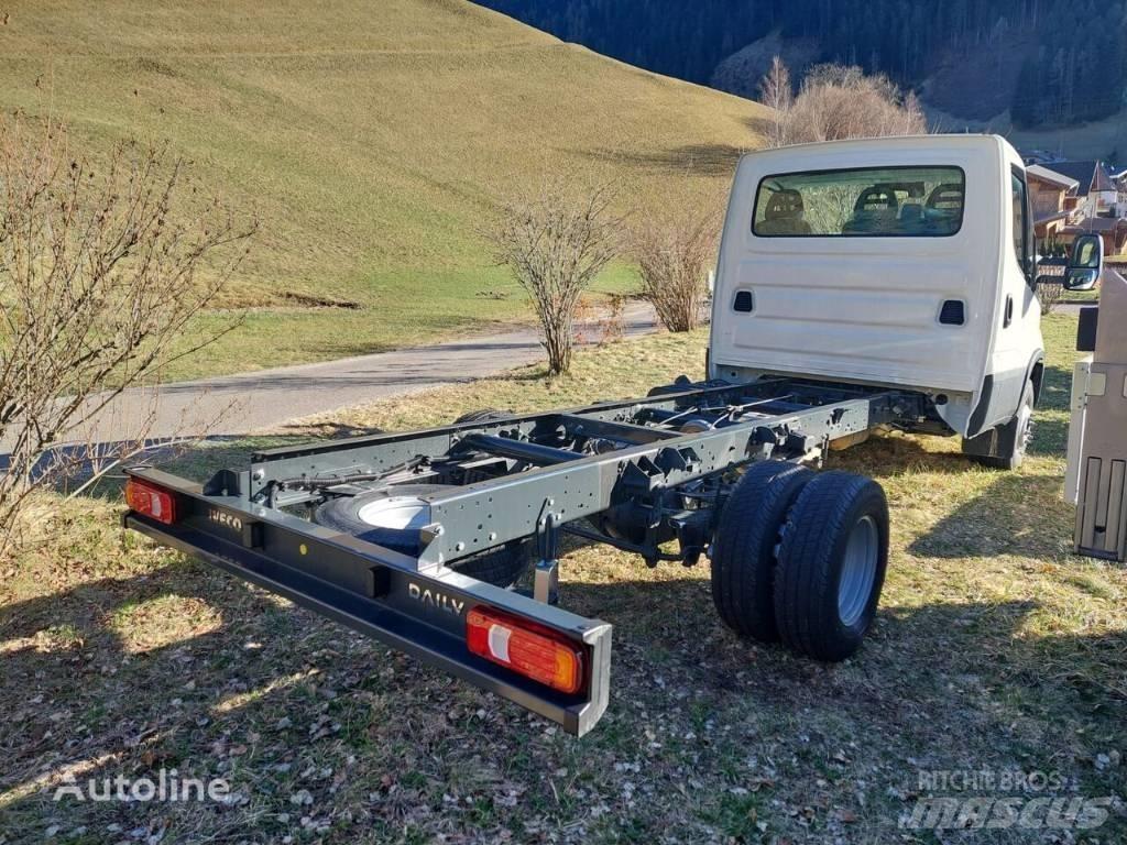 Iveco Daily 70C21 商用底盤車