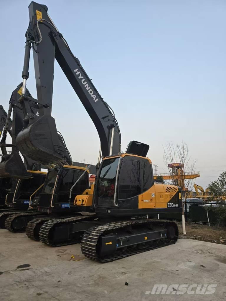 Hyundai R 220-9 S 履帶式 挖土機/掘鑿機/挖掘機